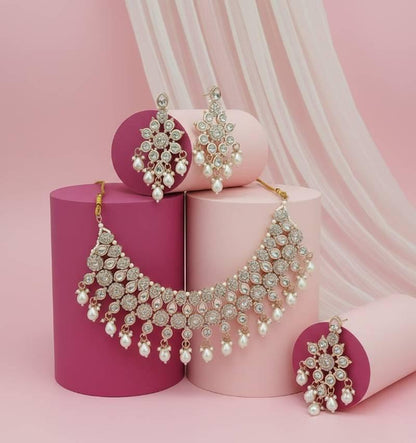 White Stone Bridal Necklace Set Gold Plated Ethnic Indian Jewelry With Maang Tikka